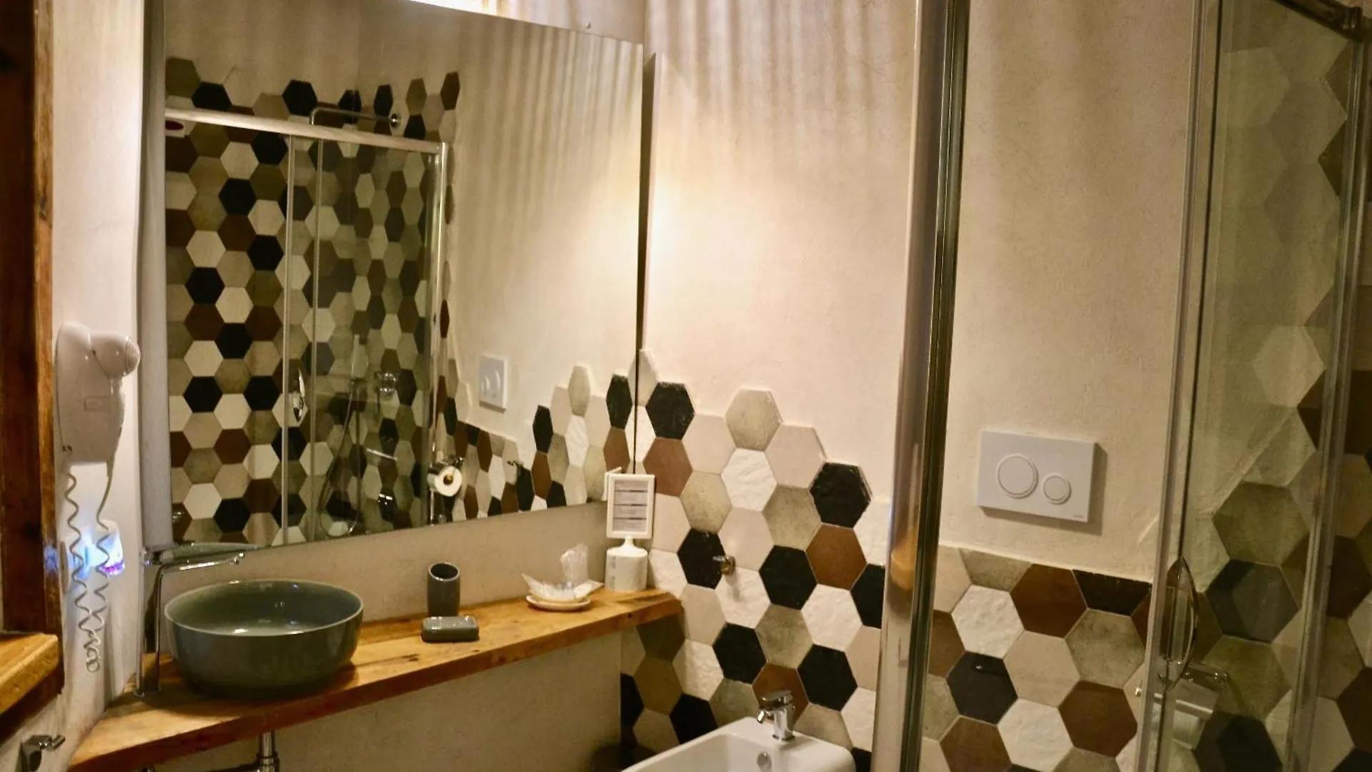 Vicoli Di Napoli B&B 3*, نابولي