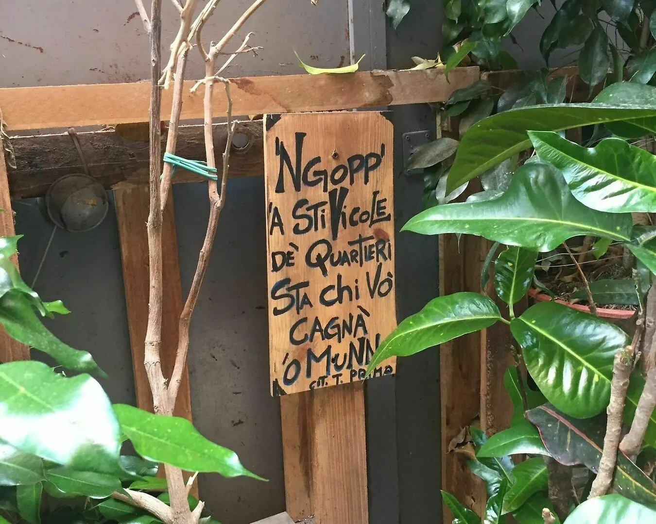 *** فندق مبيت وإفطار Vicoli Di Napoli B&B إيطاليا