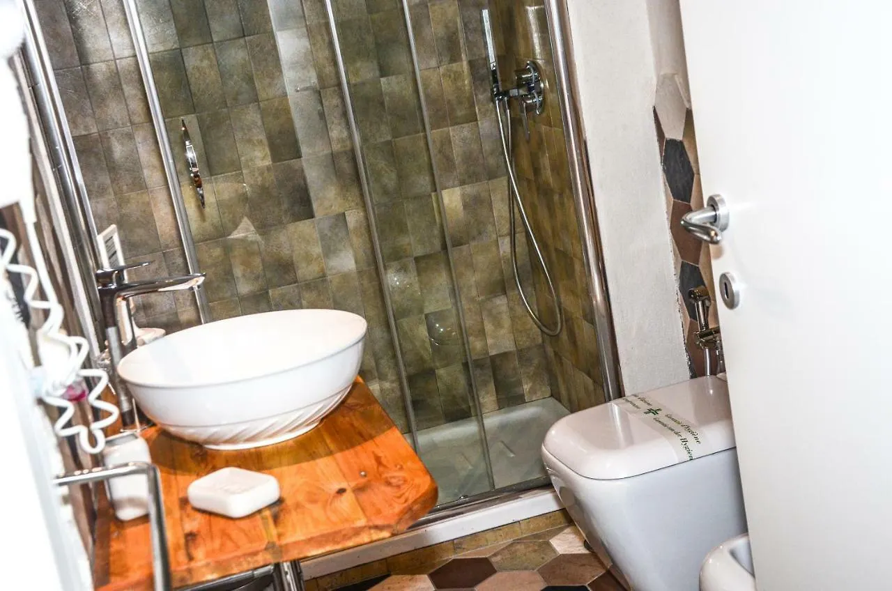 *** فندق مبيت وإفطار Vicoli Di Napoli B&B إيطاليا