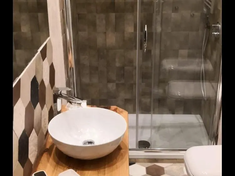 Oda ve Kahvaltı Vicoli Di Napoli B&B