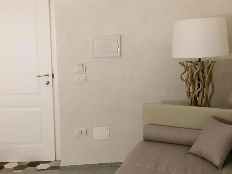 Vicoli Di Napoli B&B 3*,  İtalya