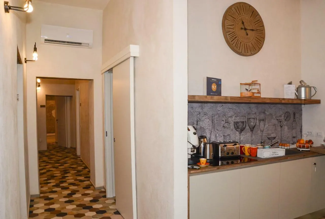 Oda ve Kahvaltı Vicoli Di Napoli B&B